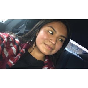 Meet your Posher, Tiara